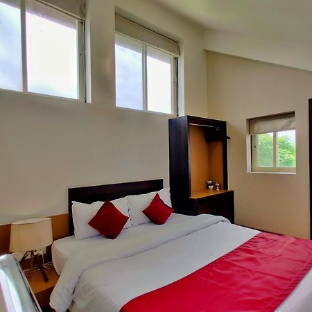Pushpam Sanskruti Resort Karjat - A Pure Veg Resort Dhamni Eksteriør bilde