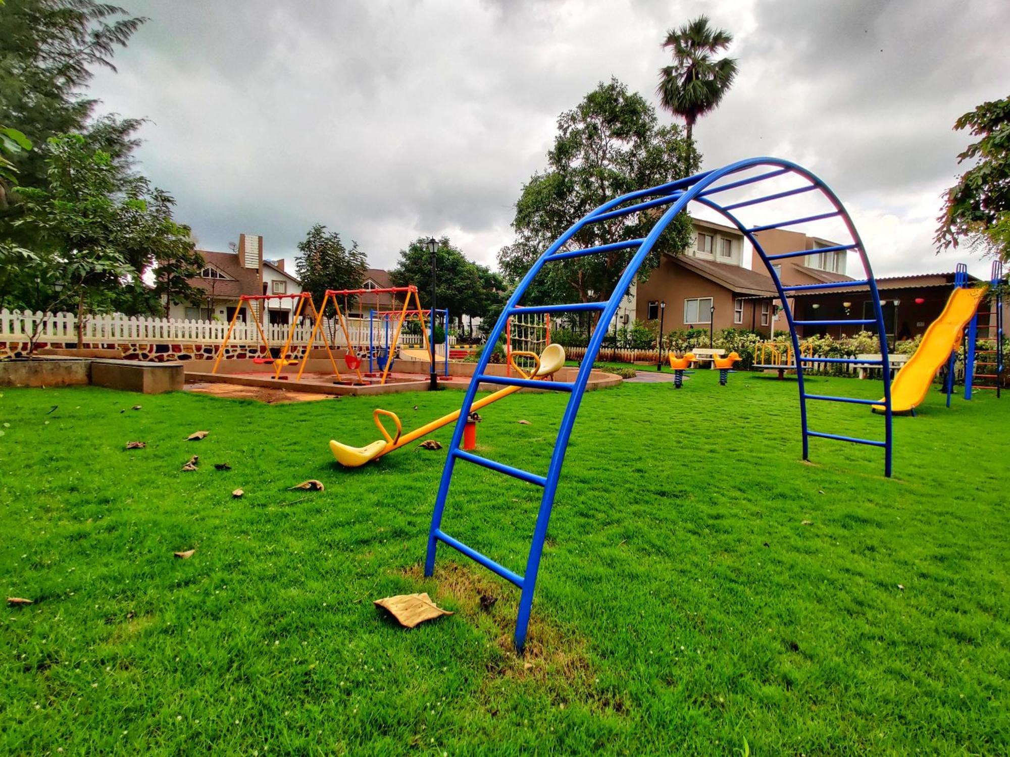 Pushpam Sanskruti Resort Karjat - A Pure Veg Resort Dhamni Eksteriør bilde