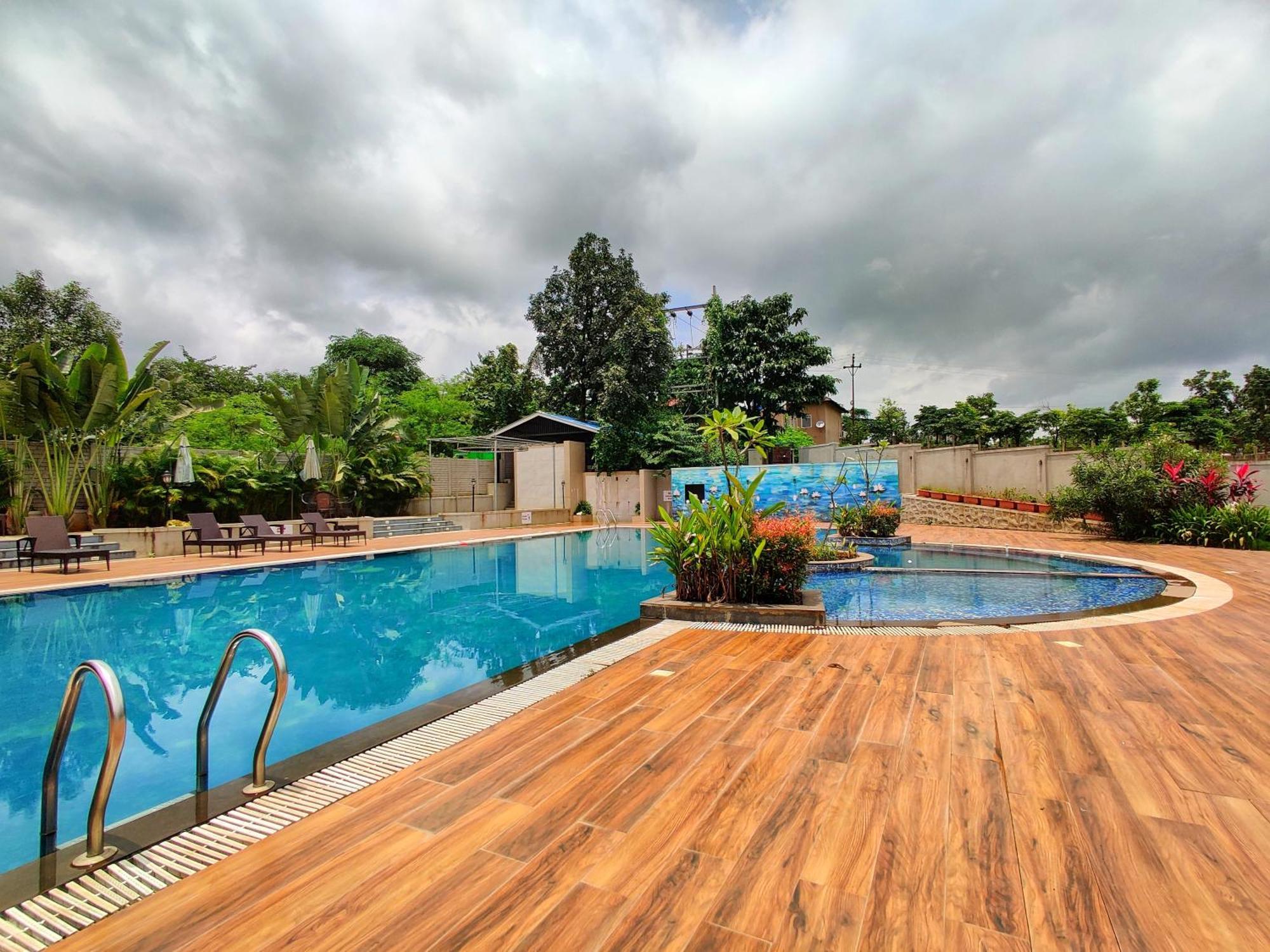 Pushpam Sanskruti Resort Karjat - A Pure Veg Resort Dhamni Eksteriør bilde