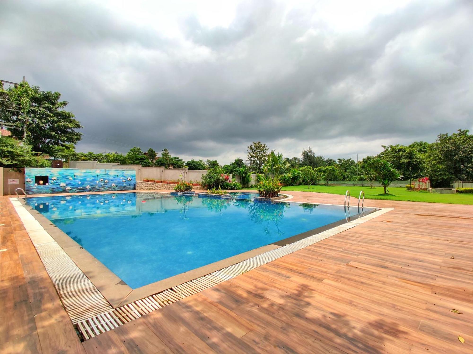 Pushpam Sanskruti Resort Karjat - A Pure Veg Resort Dhamni Eksteriør bilde